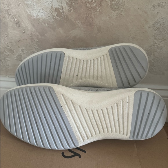 PRE OWNED MEN’S ALLBIRDS WOOL RUNNER MIZZLES DAPPLE GREY SZ 12 - Picture 5 of 8